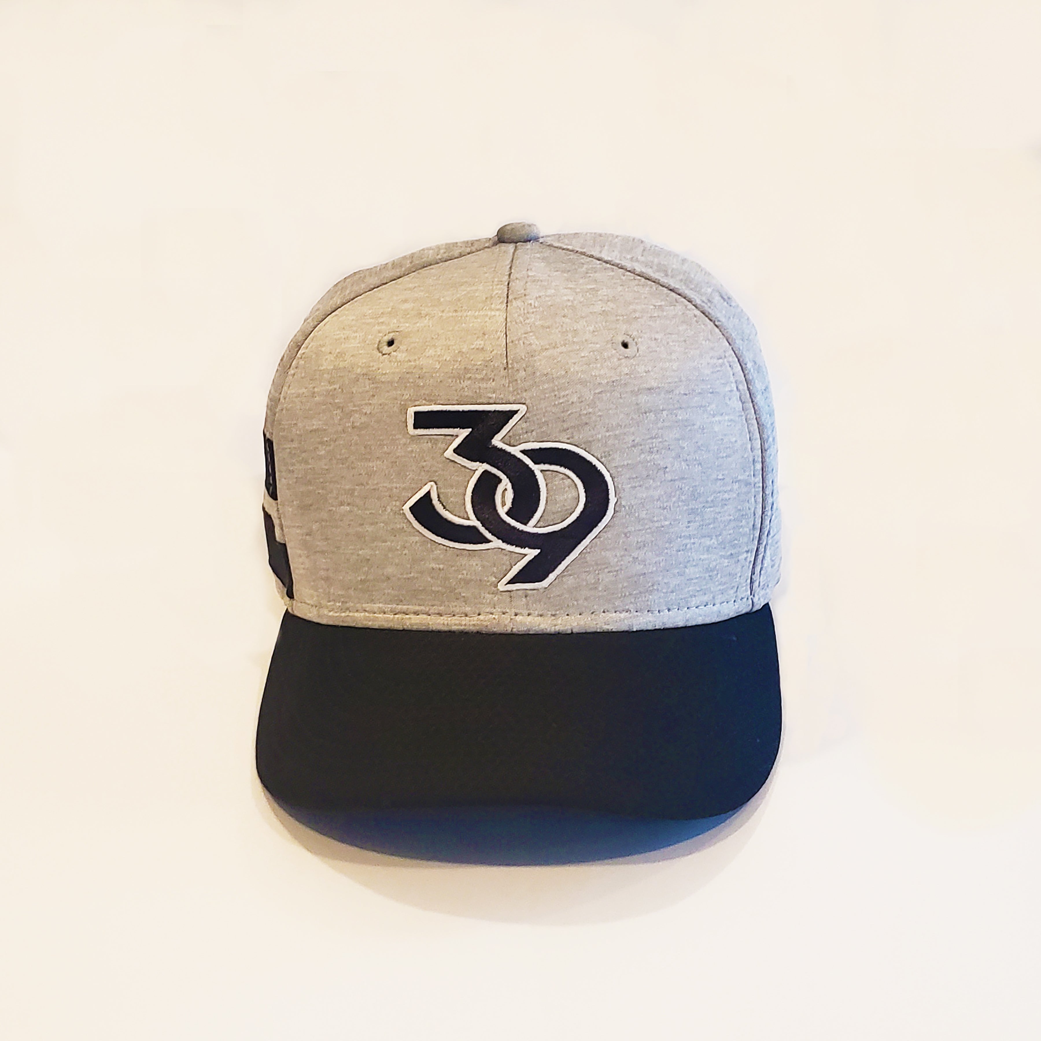 "39" Snapback - Crowns Down x New Era 9Fifty - Heather Gray & Black